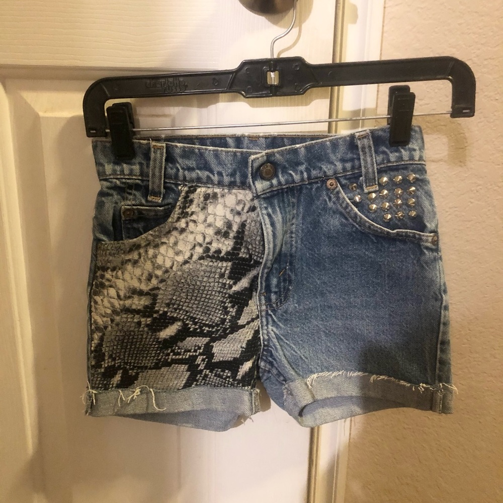 Custom high waste Levi shorts